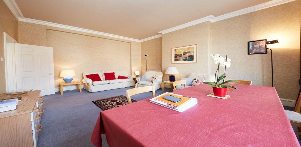 			3 Bedroom, 1 bath, 1 reception Flat			 Aberdare Gardens, WEST HAMPSTEAD